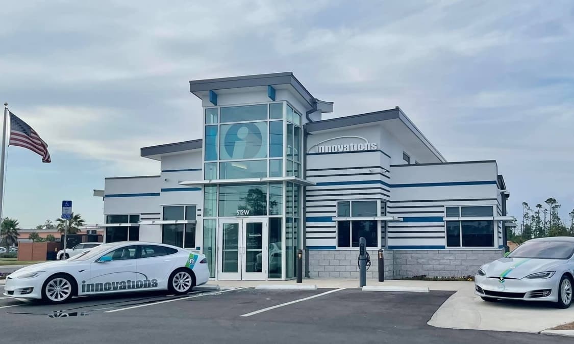 Curb view of an Innovations FCU branch.